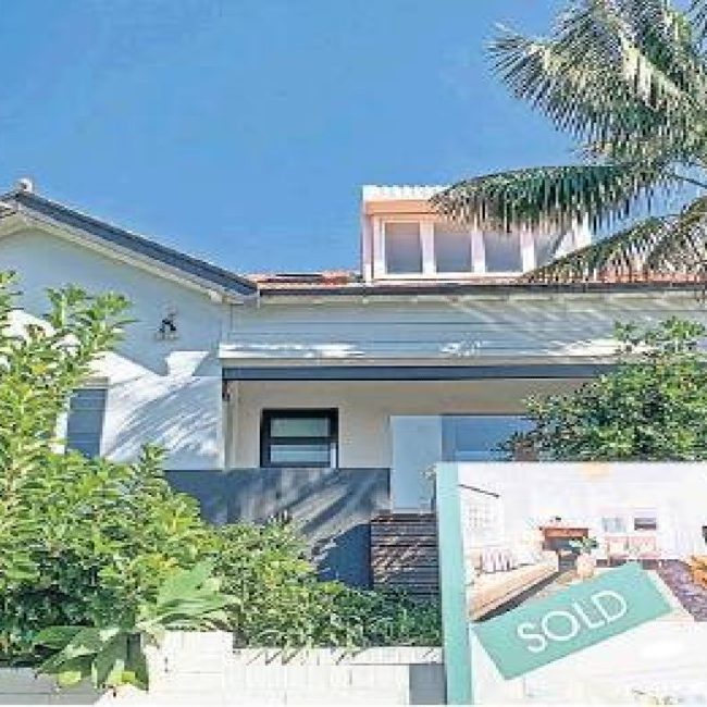 Owner-occupier home loans grow again in December, but not for ANZ